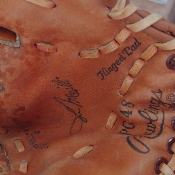 Kids Tan Baseball Glove - Picture 2 of 6
